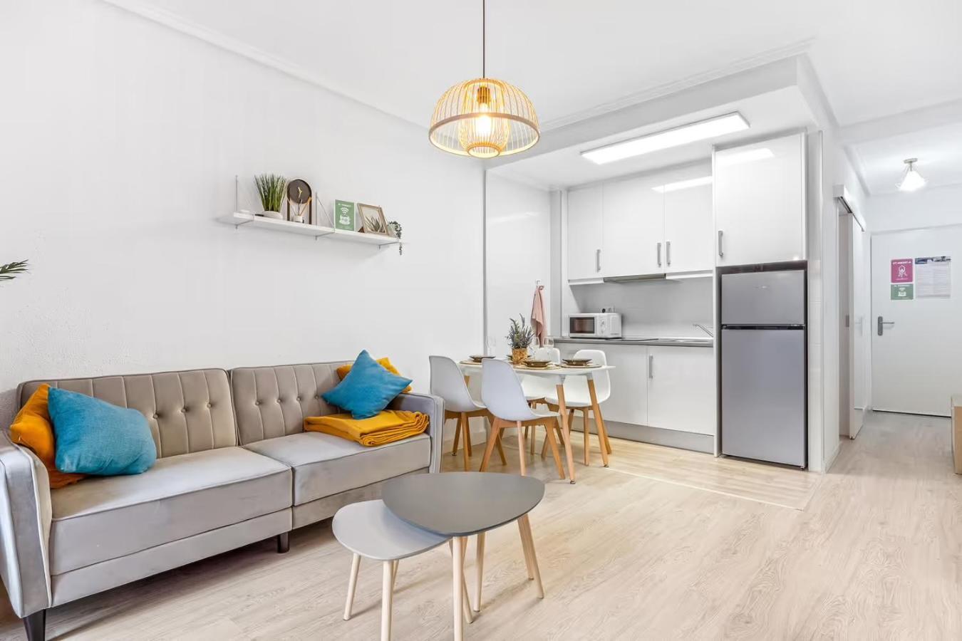 Apartamento Estefany A 100 M De Playa ตอร์เรเวียคา ภายนอก รูปภาพ